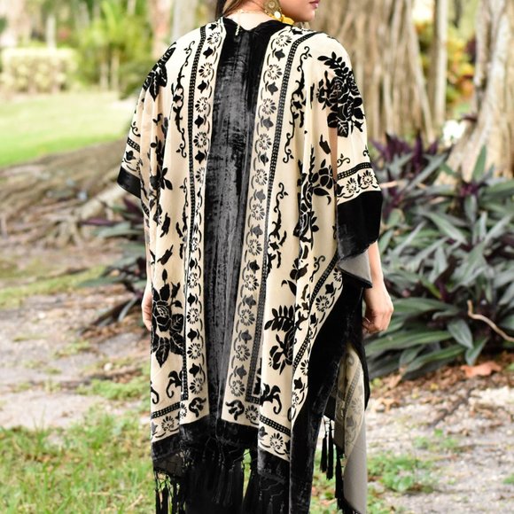 RESTOCKED! Velvet Burn Out Kimono - Picture 2 of 5